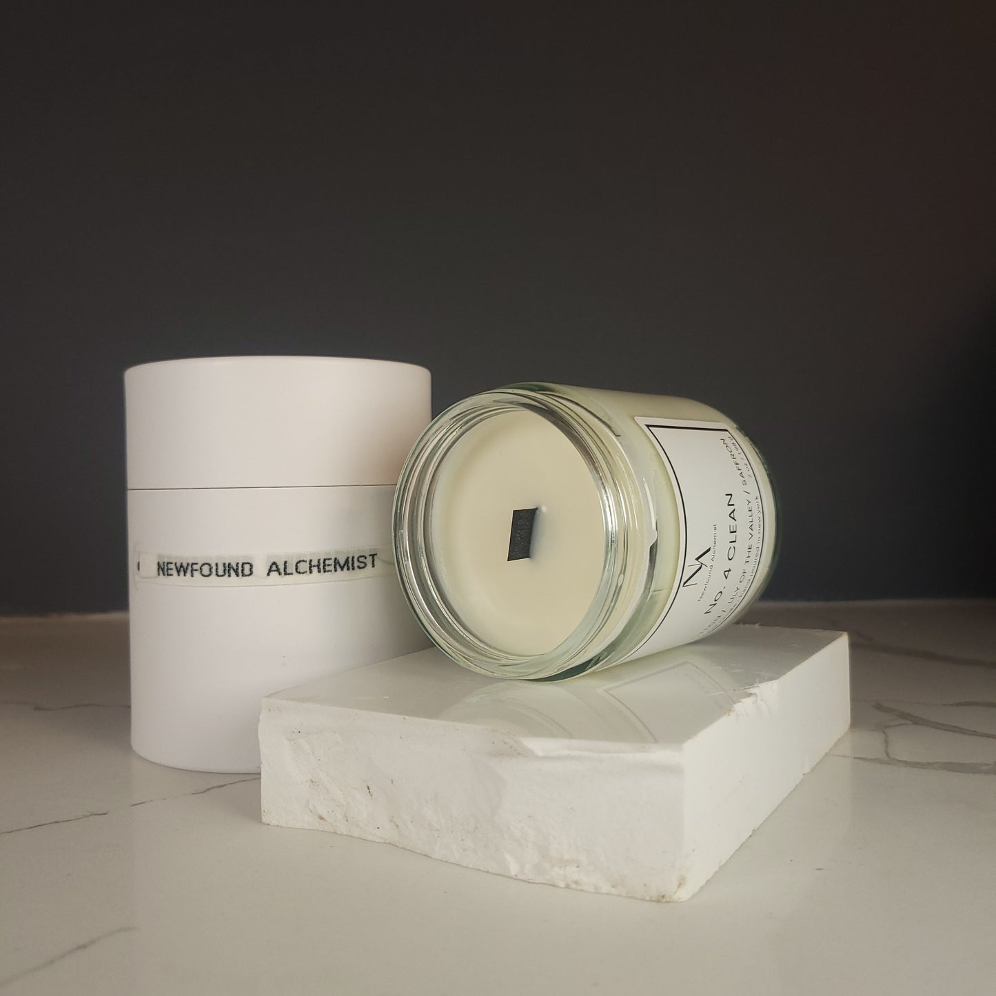 No. 4 CLEAN apothecary